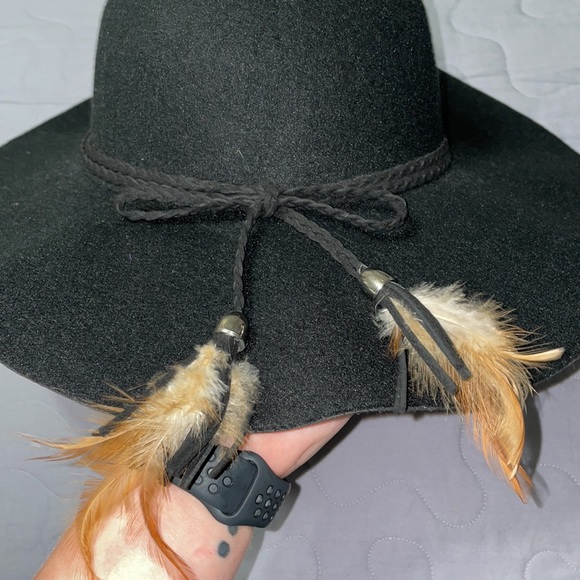 Hat from Chic Ruff - Picture 2 of 4